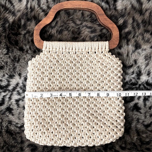 Vintage Handmade Macrame Tan Handbag - Picture 6 of 8